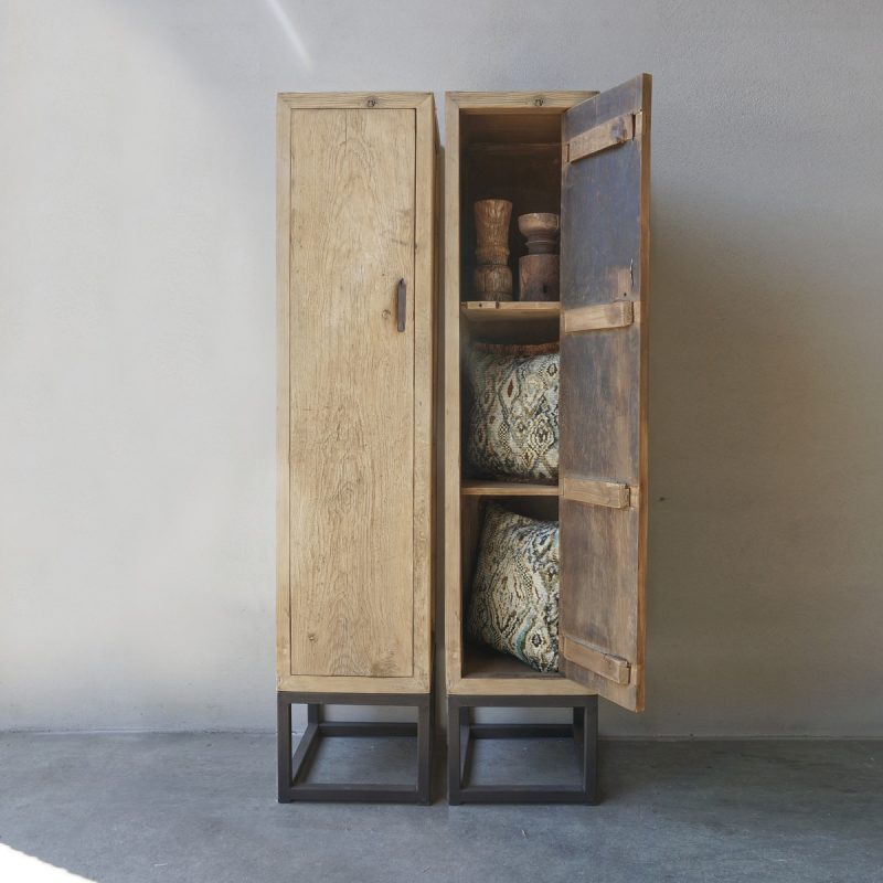 Locker kastje verweerd hout