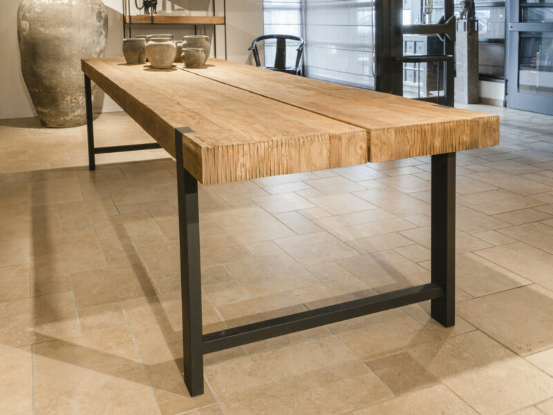STORMM Diner Tafel Stalen Poten