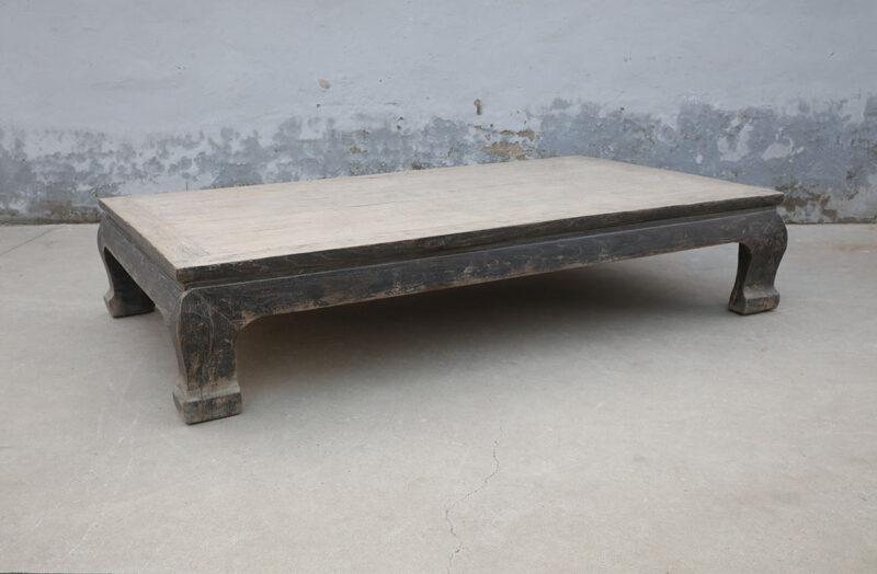 Salontafel antiek bed