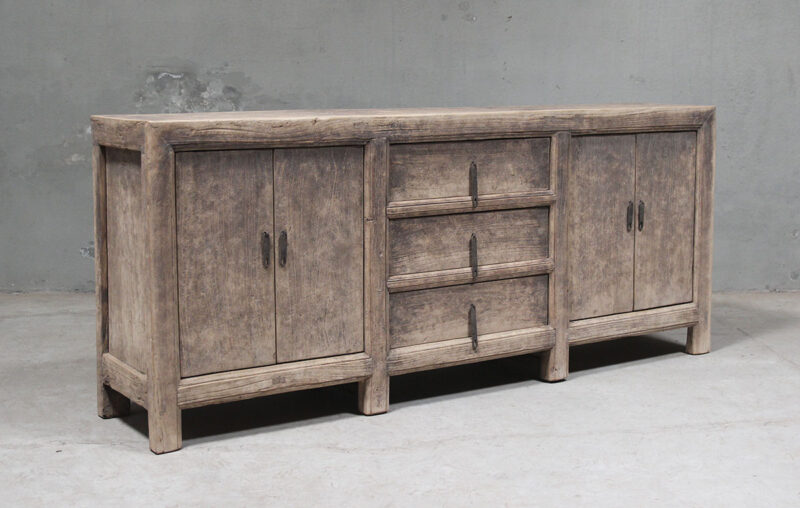 Dresser 3 drawers 4 doors