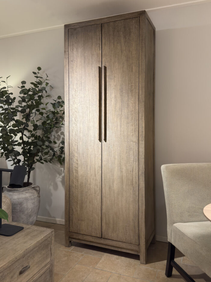 Pepp wall cabinet