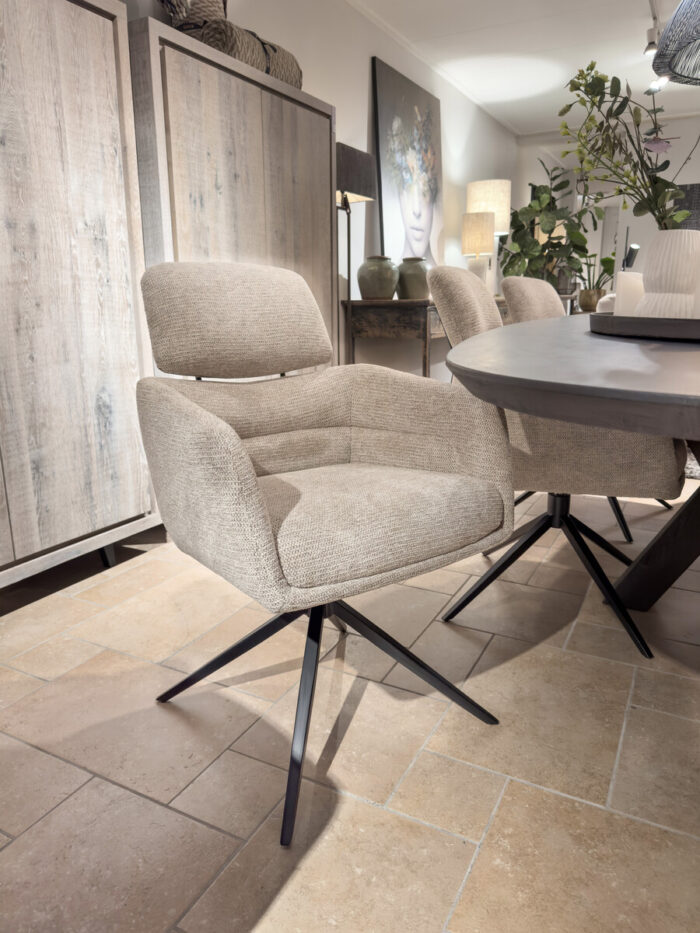 Grace dining chair
