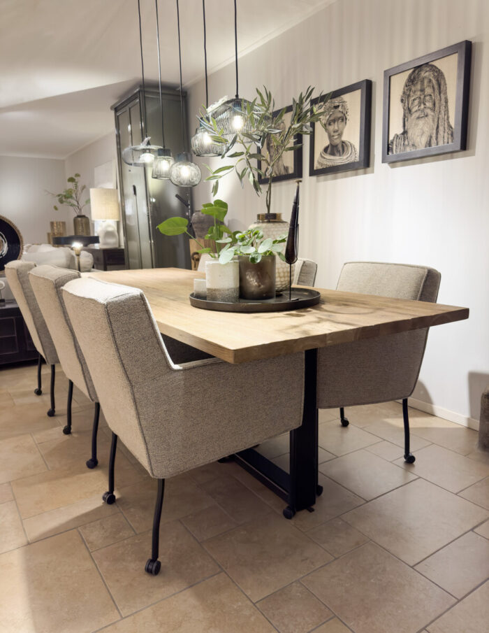 Dining table Linn