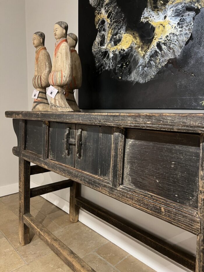 Antique Wall Table with classic features