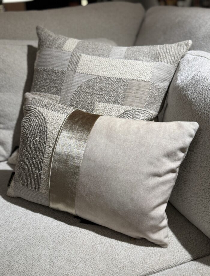 Decorative cushions Osaka