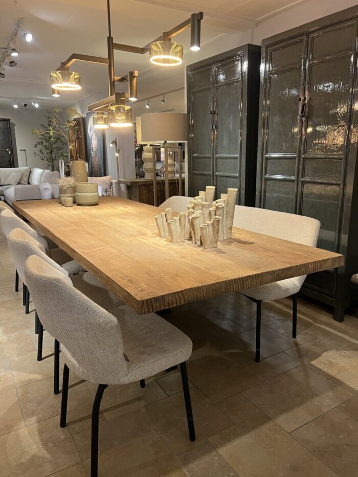Dining table Teak with fringed end edge