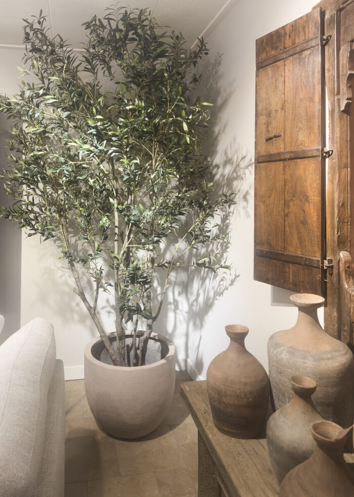 Artificial olive tree
