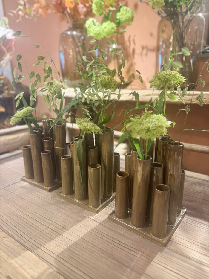 Square ‘Tulip Vase’ With 12 Vases Olive-coloured