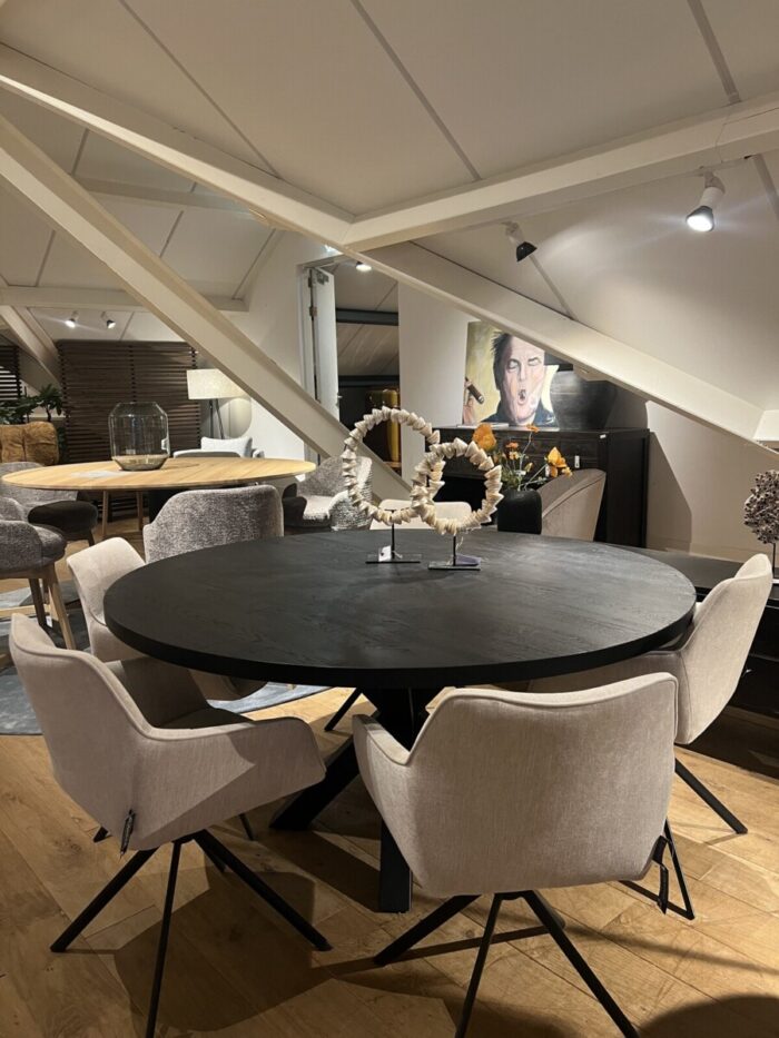 Oak Round Dining Table Ø160