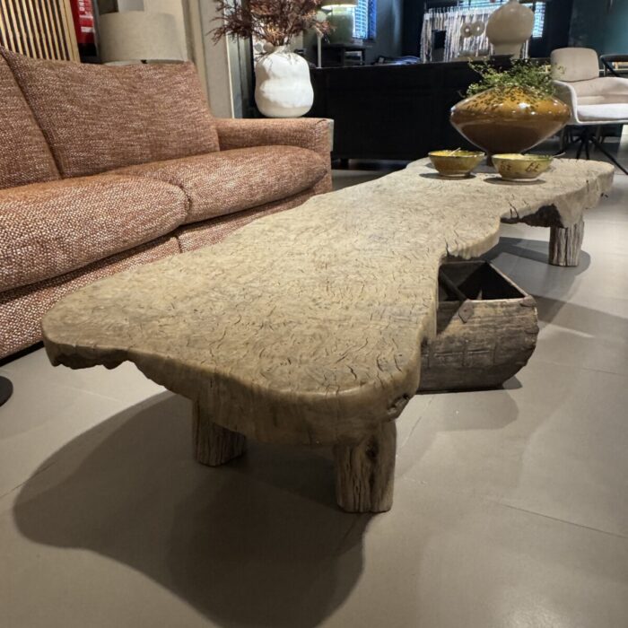UNIEKE salontafel van olmenhout